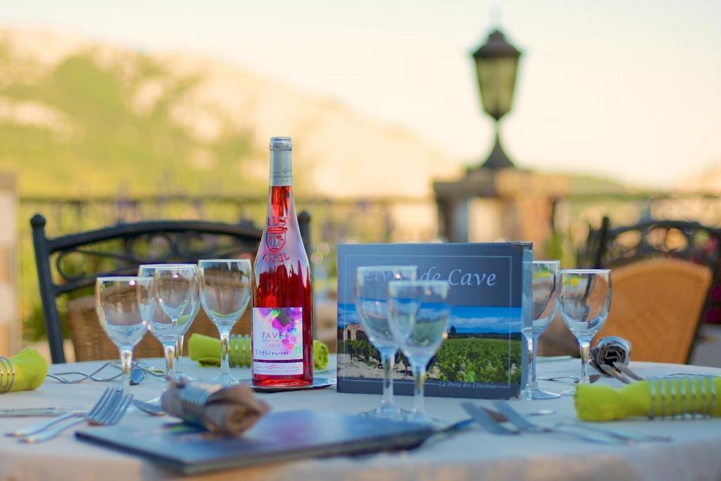 Logis Hotel Restaurant La Porte Des Cevennes Anduze Εξωτερικό φωτογραφία